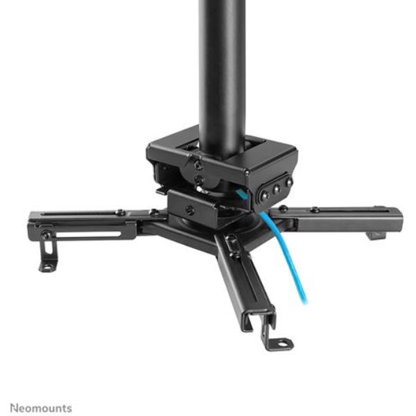 NER_XD_A02_837557_CL25-550BL1_8514a5e4-115d-4956-a1e6-6518a6dc2861_BIG