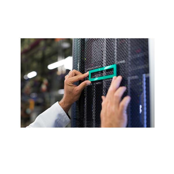 HPE DL380 GEN11 SFF UNIV MED KIT